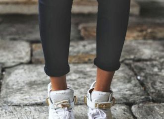 tips-λευκά-αθλητικά-παπούτσια-κάντε-τα-σ