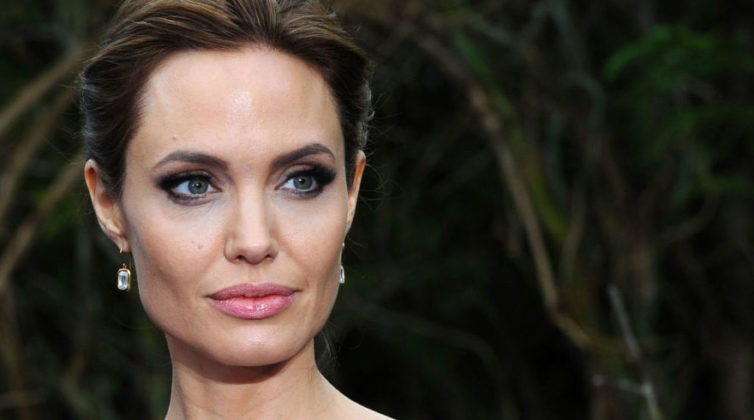 h-angelina-jolie-%ce%b5%ce%af%ce%bd%ce%b1%ce%b9-%cf%84%ce%bf-%ce%bd%ce%ad%ce%bf-%cf%80%cf%81%cf%8c%cf%83%cf%89%cf%80%ce%bf-%cf%84%ce%b7%cf%82-guerlain-%cf%84%ce%b9-%ce%b8%ce%b1-%ce%ba%ce%ac%ce%bd0