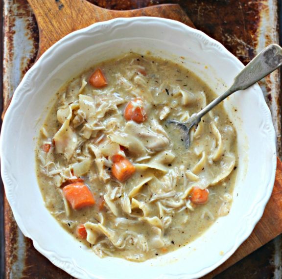 κοτόσουπα-βελουτέ-με-noodles-plus-γιατί-να-αποφε