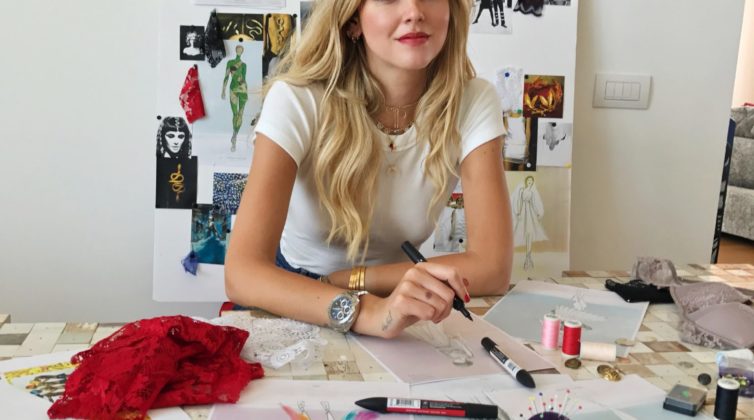 %ce%b1-legend-of-beauty-h-chiara-ferragni-%cf%83%cf%85%ce%bd%ce%b5%cf%81%ce%b3%ce%ac%ce%b6%ce%b5%cf%84%ce%b1%ce%b9-%ce%bc%ce%b5-%cf%84%ce%b7%ce%bd-intimissimi-%ce%b3%ce%b9%ce%b1-%ce%ad%ce%bd%ce%b10