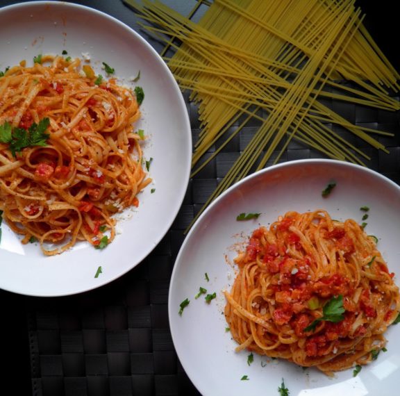 spaghetti-all-amatriciana-η-αυθεντική-ιταλική-συνταγή