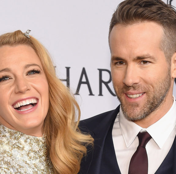 η-blake-lively-εύχεται-χρόνια-πολλά-στον-ryan-reynolds-με-το