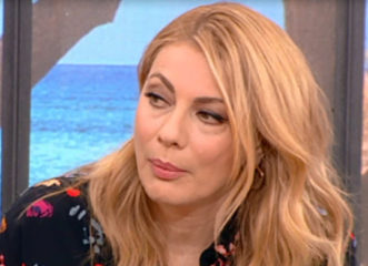 σμαράγδα-καρύδη-βγαίνουμε-στο-δρόμο