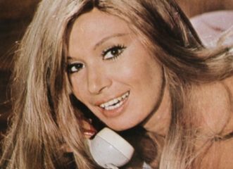 λαμπερή-και-κομψή-στα-87-της-χρόνια-η-ρίκ