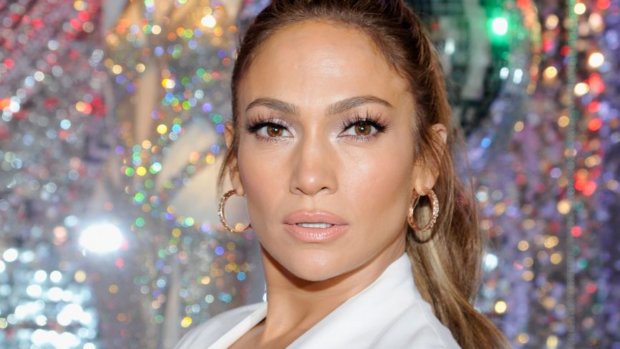 do-it-like-jennifer-%ce%ba%ce%b1%ce%b9-%ce%b3%ce%af%ce%bd%ce%b5-%cf%84%ce%bf-%ce%b5%cf%80%ce%af%ce%ba%ce%b5%ce%bd%cf%84%cf%81%ce%bf-%cf%84%ce%b7%cf%82-%cf%80%cf%81%ce%bf%cf%83%ce%bf%cf%87%ce%ae%cf%820