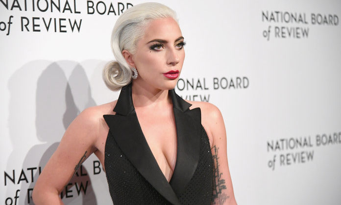 %ce%b7-lady-gaga-%ce%bc%cf%8c%ce%bb%ce%b9%cf%82-%ce%b5%ce%bc%cf%86%ce%b1%ce%bd%ce%af%cf%83%cf%84%ce%b7%ce%ba%ce%b5-%cf%83%cf%84%ce%bf-%ce%ba%cf%8c%ce%ba%ce%ba%ce%b9%ce%bd%ce%bf-%cf%87%ce%b1%ce%bb0