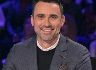 ο-γιώργος-καπουτζίδης-με-εκπομπή-έκπ