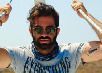 η-σέξι-τραγουδίστρια-που-έχει-κλέψει-τ