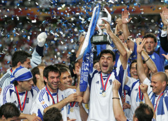 οι-πρωταθλητές-του-euro-2004-μας-δίνουν-πάσα-γ
