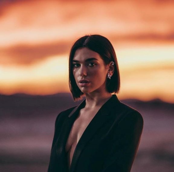 η-dua-lipa-η-pop-star-με-τα-εκατομμύρια-views-στο-youtube-αποκαλ