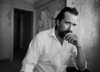 τάσος-νούσιας-σπάνια-δημόσια-εμφάνισ