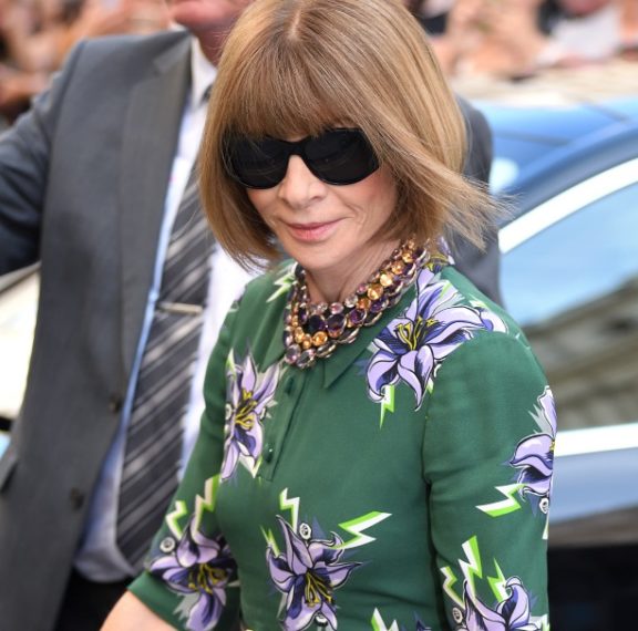 η-σιδηρά-κυρία-της-vogue-στην-αθήνα-η-συνά