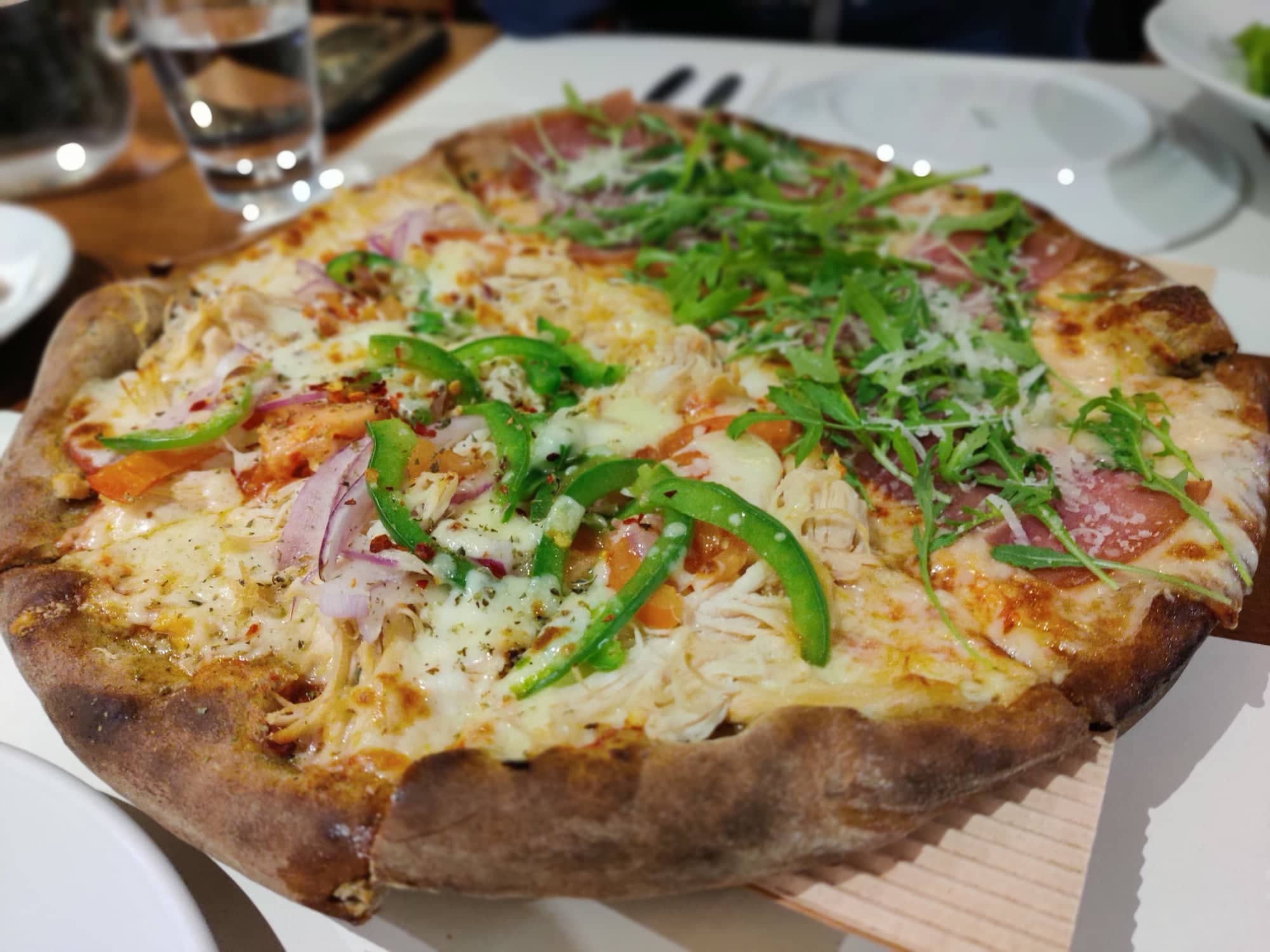 mystic-pizza-%cf%83%ce%b5-%ce%ad%ce%bd%ce%b1-%ce%b4%ce%b9%ce%b1%cf%84%ce%b7%cf%81%ce%b7%cf%84%ce%ad%ce%bf-%cf%83%cf%84%ce%bf-%cf%80%ce%b1%ce%b3%ce%ba%cf%81%ce%ac%cf%84%ce%b9-%cf%86%ce%ac%ce%b3%ce%b14