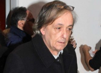 ανδρέας-μικρούτσικος-πήρε-εξιτήριο-α