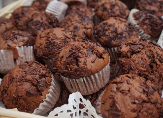 σοκολατένια-muffins-με-μπανάνα-και-ρεβύθια-η