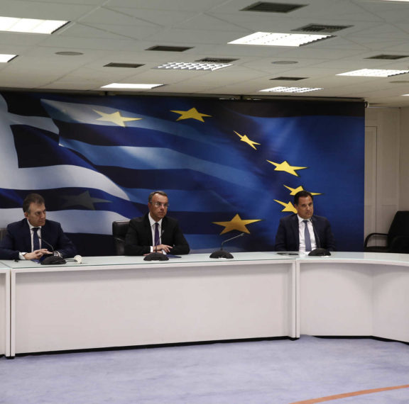 νέα-οικονομικά-μέτρα-επίδομα-800e-σε-14-εκα