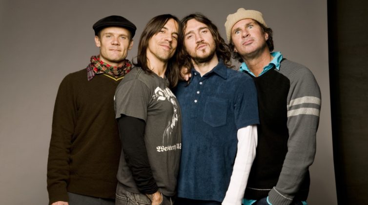 %ce%bf%ce%b9-red-hot-chili-peppers-%ce%ad%cf%81%cf%87%ce%bf%ce%bd%cf%84%ce%b1%ce%b9-%cf%84%ce%b5%ce%bb%ce%b9%ce%ba%ce%ac-%cf%83%cf%84%ce%b7%ce%bd-%ce%b5%ce%bb%ce%bb%ce%ac%ce%b4%ce%b1-%ce%b70