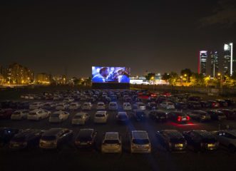 το-drive-in-cinema-επιστρέφει-στην-αθήνα-μετά-από-δ