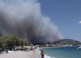 μεγάλη-φωτιά-στις-κεχριές-κορινθίας