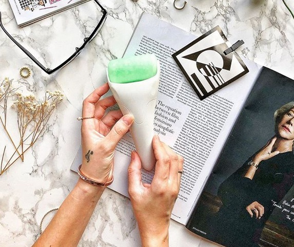 ice-roller-το-beauty-gadget-που-εξαφανίζει-τις-ρυτίδες-και
