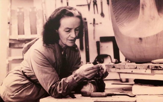 barbara-hepworth-%cf%84%ce%b7-%cf%83%cf%80%ce%bf%cf%85%ce%b4%ce%b1%ce%af%ce%b1-%ce%b3%ce%bb%cf%8d%cf%80%cf%84%cf%81%ce%b9%ce%b1-%cf%80%ce%bf%cf%85-%ce%b5%ce%bc%cf%80%ce%bd%ce%b5%cf%8d%cf%83%cf%840