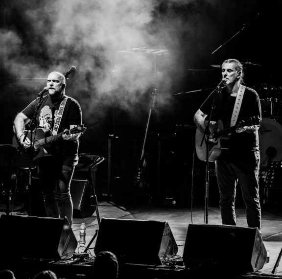 classic-rock-για-πρώτη-φορά-το-ηλεκτρισμένο-ελλη