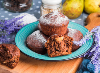 muffins-με-αχλάδια-και-κομμάτια-σοκολάτας