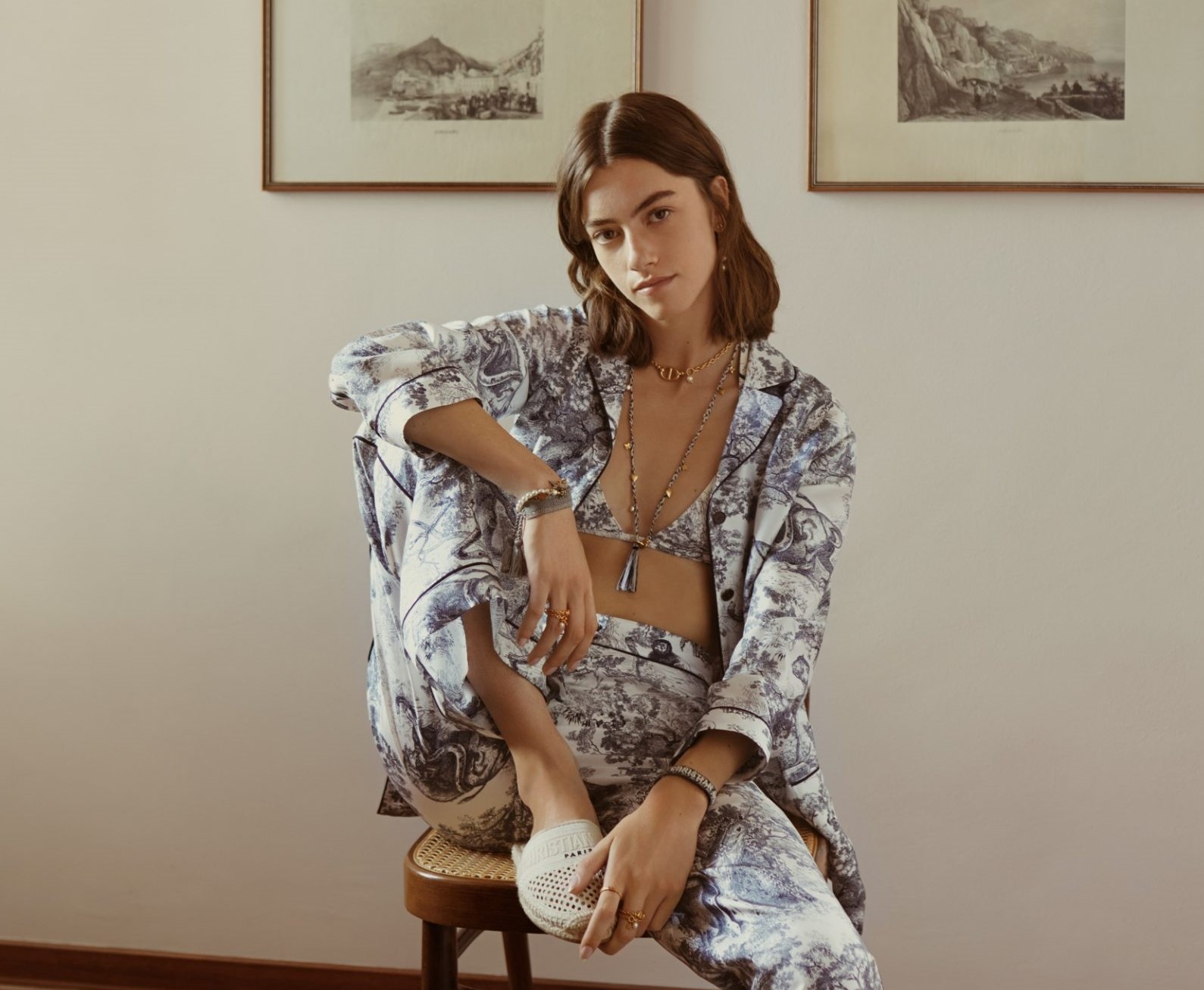 dior-chez-moi-%ce%bf-%ce%b3%ce%b1%ce%bb%ce%bb%ce%b9%ce%ba%cf%8c%cf%82-%ce%bf%ce%af%ce%ba%ce%bf%cf%82-%ce%bb%ce%b1%ce%bd%cf%83%ce%ac%cf%81%ce%b5%ce%b9-%cf%84%ce%b7%ce%bd-%cf%80%cf%81%cf%8e%cf%84%ce%b70