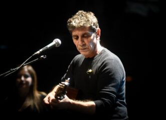 κατάματα-ακούστε-το-νέο-τραγούδι-το