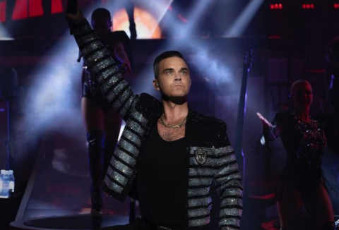 cant-stop-christmas-%ce%bf-robbie-williams-%ce%b4%ce%af%ce%bd%ce%b5%ce%b9-%cf%84%ce%bf-%cf%83%cf%8d%ce%bd%ce%b8%ce%b7%ce%bc%ce%b1-%ce%b3%ce%b9%ce%b1-%cf%84%ce%b1-%cf%86%ce%b5%cf%840