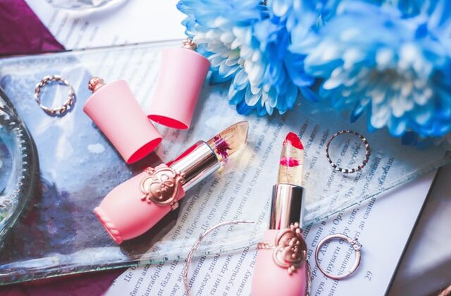 10-beauty-kits-%ce%b9%ce%b4%ce%b1%ce%bd%ce%b9%ce%ba%ce%ac-%ce%b3%ce%b9%ce%b1-%ce%b4%cf%8e%cf%81%ce%bf-%cf%87%cf%81%ce%b9%cf%83%cf%84%ce%bf%cf%85%ce%b3%ce%ad%ce%bd%ce%bd%cf%89%ce%bd0