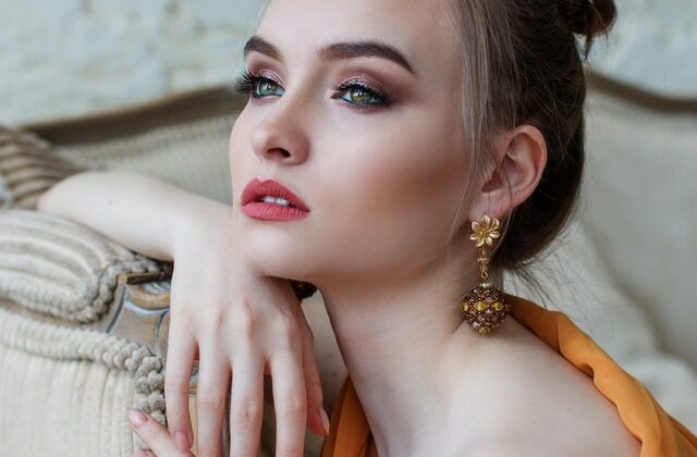5-make-up-tricks-%ce%b3%ce%b9%ce%b1-%ce%bd%ce%b1-%ce%b4%ce%b5%ce%af%cf%87%ce%bd%ce%bf%cf%85%ce%bd-%cf%84%ce%b1-%ce%bc%ce%ac%cf%84%ce%b9%ce%b1-%cf%83%ce%b1%cf%82-%ce%bc%ce%b5%ce%b3%ce%b1%ce%bb%cf%8d0