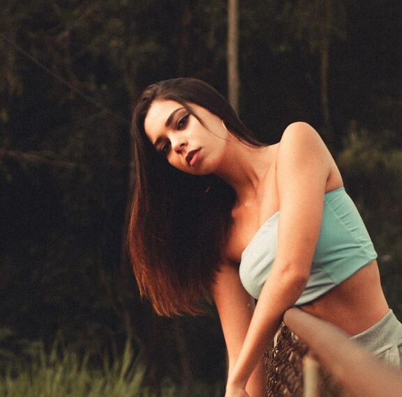 τα-tube-tops-επιστρέφουν-και-είναι-η-hot-τάση-για