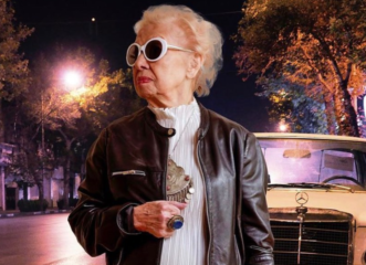 91χρονη-influencer-γιαγιά-παραδίδει-μαθήματα-μό
