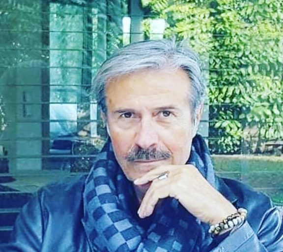 στο-νοσοκομείο-με-κορωνοϊό-ο-ηθοποιός