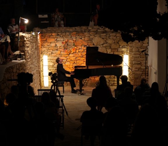 5-λόγοι-για-να-περάσετε-τον-φετινό-ιούλι