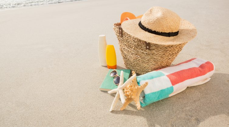 5 απίθανες ψάθινες τσάντες για να κρατήστε το φετινό καλοκαίρι!