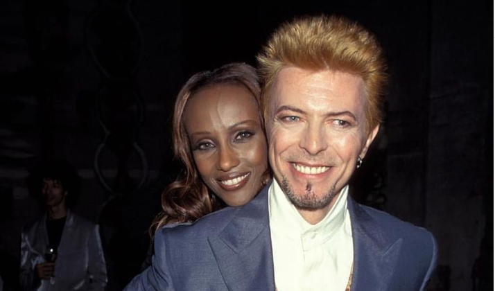 Η Ιμάν υπογράφει το πρώτο της άρωμα εμπνευσμένο από την αγάπη της για τον David Bowie