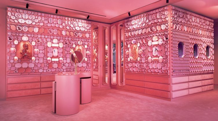 Η Swarovski εγκαινιάζει το νέο εμβληματικό κατάστημά της στη Ζυρίχη