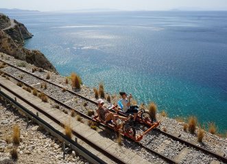 railbiking-πώς-να-κάνετε-ποδηλασία-πάνω-στις-πα
