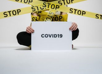 Μετά το κύμα του στελέχους Όμικρον, η COVID-19 θα επιστρέψει αλλά όχι η πανδημία