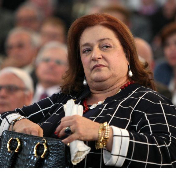 έφυγε-από-τη-ζωή-η-βουλευτής-της-νδ-μαρ