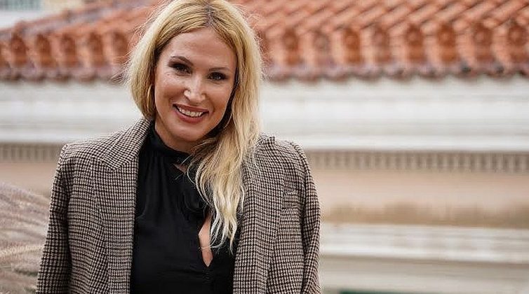 Η συγγραφέας Ματίνα Ευαγγέλου στο Infowoman.gr: "Σήμερα υπάρχει πολλή ¨φασαρία¨ για τη γυναίκα"