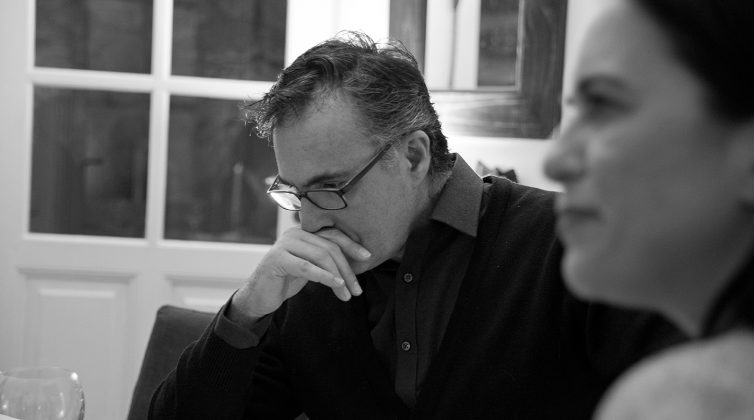 Ο Χρήστος Λύγκας στο Infowoman.gr: "Τη Μοναξιά ίσως μπορείς να την ξεγελάσεις αλλά να τη νικήσεις ….Ποτέ!"