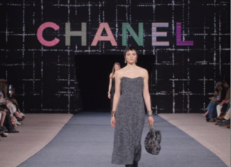 Ο θρυλικός οίκος μόδας Chanel στρέφει τα φώτα σε σύγχρονες γυναίκες συγγραφείς