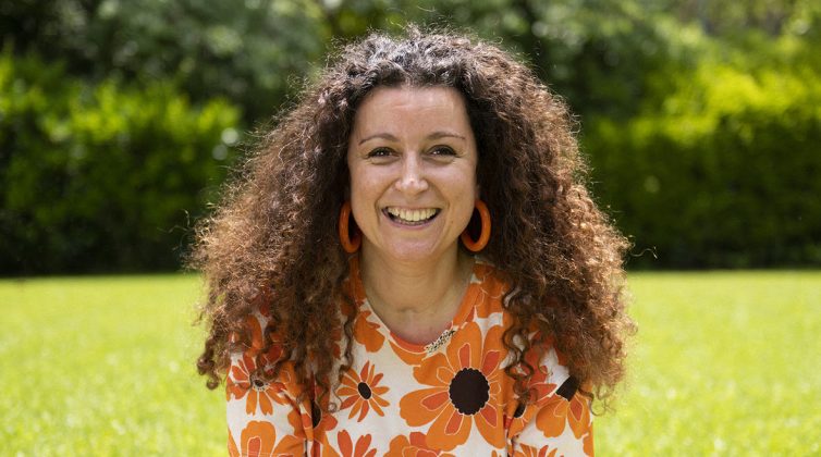 Κατερίνα Βρανά: Το πιο αστείο κορίτσι του κόσμου επιστρέφει με μια παράσταση προσβάσιμη σε όλους