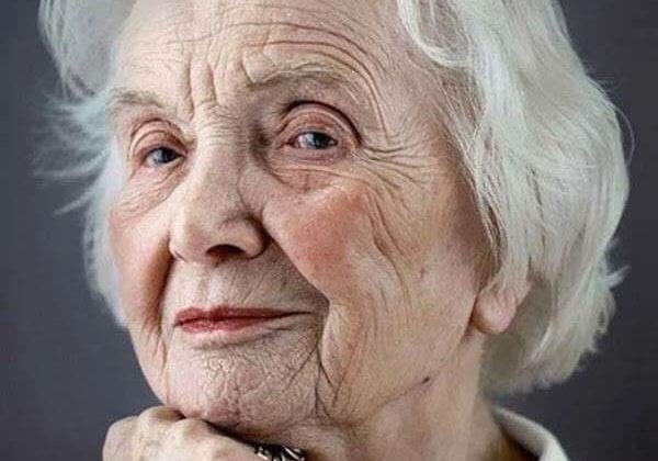 Τι είναι η Ευτυχία; Αυτή η 92χρονη γιαγιά έχει την απάντηση