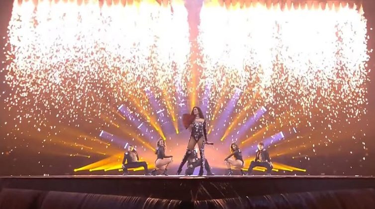 Eurovision 2022: "Γκρέμισε" το Twitter η εκρηκτική Ισπανίδα Σάνελ - Η σύγκριση με τη Φουρέιρα