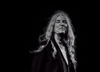 έρχεται-η-θρυλική-patti-smith-στο-ηρώδειο-είστ