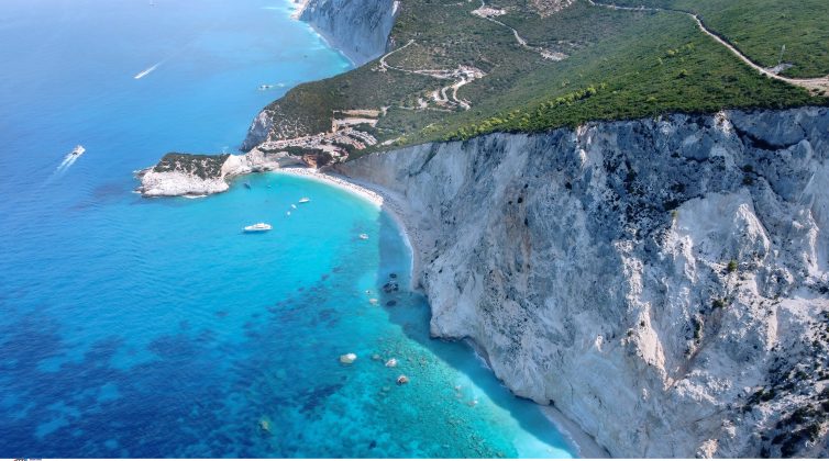 Πόρτο Κατσίκι: Εικόνες που κόβουν την ανάσα από την πιο διάσημη παραλία της Λευκάδας!